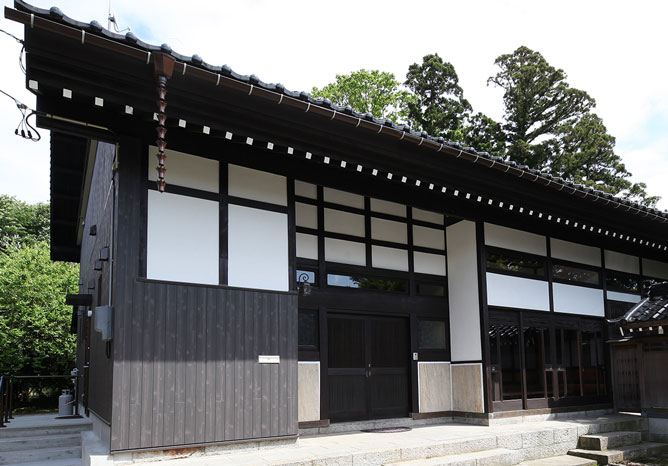 富山県滑川市Ｉ様邸「築100年、伝統と暮らしやすさを兼ね備えた“住み継がれる家”」