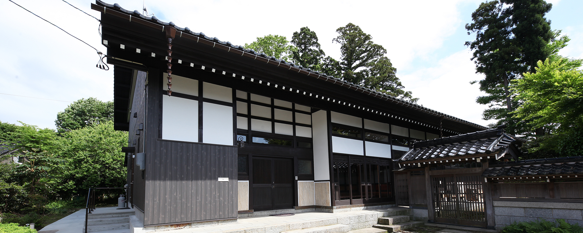築100年、伝統と暮らしやすさを兼ね備えた“住み継がれる家”