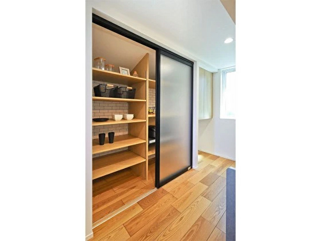 リビング&クローゼットを一掃!片付け+清掃で迎える爽やかな新年