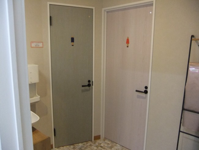 リフォーム後のトイレ（入口ドア）