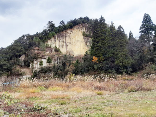 古き良き建築材料 観音下石(かながそいし)について 石川県庁前店より［Vol.584］