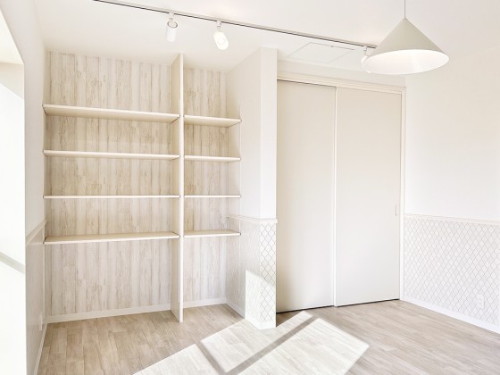 お菓子の撮影にも活躍できる収納