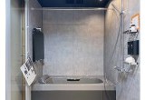 上質なくつろぎを叶える、モダンバスルーム